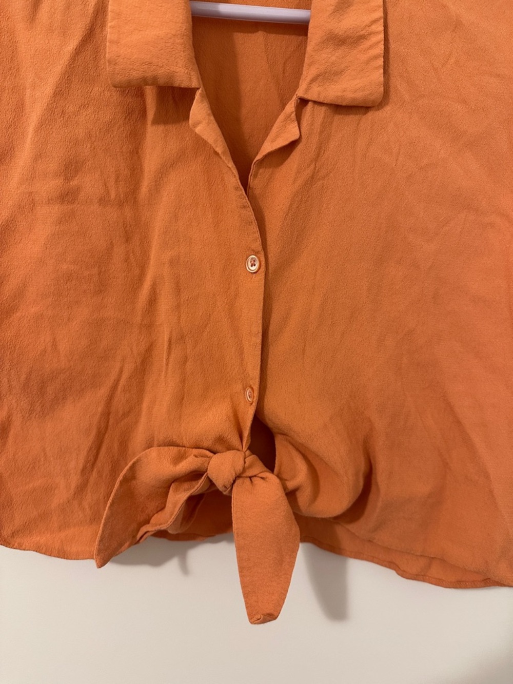 Aritzia Wilfred Free Orange Tie Front Cropped T-shirt Blouse Size XS Women’s - Picture 3 of 9